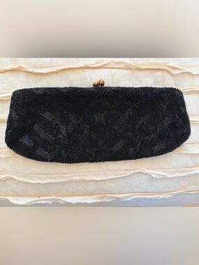 Vintage Walborg Black Beaded Kiss-Lock Clutch!